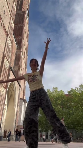 Swimming pool⁉️ #dance #dancecover #tiktok #fypシ #shorts #dancer