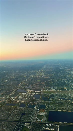 time doesn’t come back. life doesn’t repeat itself. happiness is a choice. #traveler #gooutside #traveltiktok #sunsetlover #smallcreator