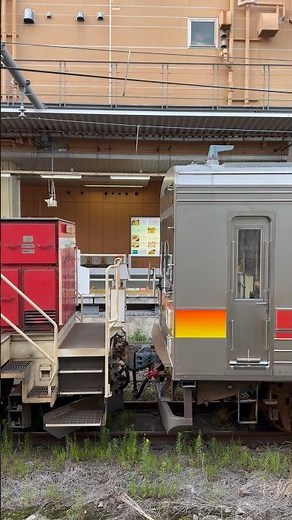 【9002F４両 西武鉄道への譲渡に伴う甲種輸送】JR貨物DD200形7号機と東急9000系9002編成の連結部を観察する動画👀（2026.7.15.17:53） #youtubeshorts