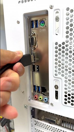 モニター映らない！？出力ケーブルの差し間違い【自作PCあるある】