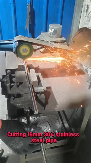 🔥 Cut Smarter. Last Longer. Spend Less. 🔥 Meet our Abrasive Metal Cutting Disc ✅ 40% Cutting Life – More cuts, less change ✅ Same Quality, 20% Cheaper – Save without compromise ✅ Red & Green Options – Choose your power ✅ One Disc = Two Ordinary Ones – Built for the tough jobs 💥 Time to upgrade your cutting game! #MetalCutting #ToolUpgrade #DeliTools #CuttingDisc #WorkshopEssentials #powertools #anglegrinder | Deli Tools