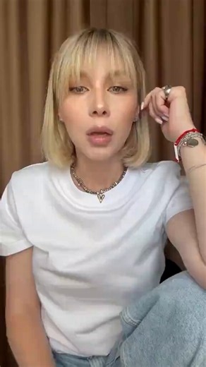 Salut à tous, je m'appelle Ksenia. Je suis une Russe de Moscou qui a déménagé en Ukraine déjà pendant la guerre. Aujourd'hui, je m'adresse à mes compatriotes 🇷🇺Près de 200 drones au-dessus de Moscou. Pour la deuxième fois en trois jours, l'usine de raffinage de Kapotnya est en feu. « Lioubliino » brûle aussi. Les quatre aéroports de la capitale sont fermés. Ce n'est pas un hasard. C'est la première démonstration sérieuse que l'Ukraine est capable de porter la guerre au cœur de la Russie. Les d