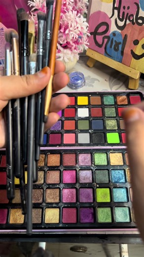 Essential Tips for Using Makeup Brushes Effectively