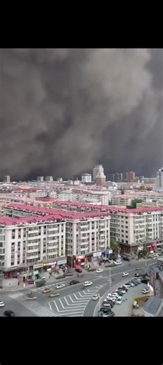 极端天气下的城市 #大风吹 #哈尔滨 #乌云压城 #黑云压城城欲摧