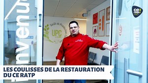 Chaque jour, le CE RATP avec son partenaire ELIOR réalise et délivre les repas de milliers d’agents 🍽️🥗 👨‍🍳 Avec Nicolas Therezien, responsable de production de l’UPCS de Sucy-en-Brie, entrons dans les coulisses de cette cuisine centrale qui concocte au quotidien des produits frais de qualité comme à la maison 🍅🥕🍲 🔎 Pour tout savoir sur la restauration au CE RATP, découvrez le numéro spécial de notre magazine Fréquence : https://www.ceratp.fr/documents/publications/frequence-numero-speci