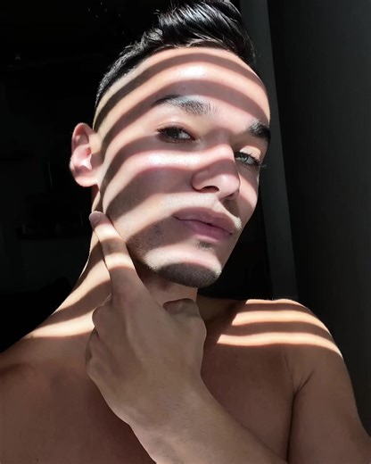 Jawline on fleek 🔥