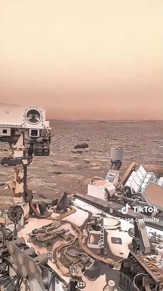 Stunning Selfie from Mars: 140 Million Miles Captured