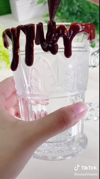 Corpse Bride Inspired Smoothie 🧟‍♀️ #halloween2021 #smoothie #corpsebride #veganrecipes