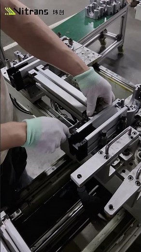 Chain conveyors designed for heavy-duty factory needs #conveyor #machine #flexiblebendconveyors #cnc