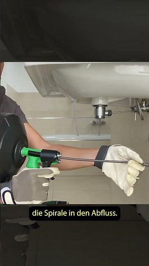 Rohr verstopft? Spirale richtig einsetzen!