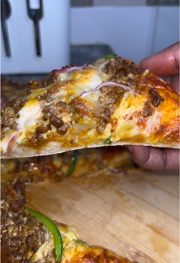 Lets make dinner for my family,I’d honestly eat pizza everyday #pizza #pizzarecipe #foodtiktok #homemade #pizzalover #easyrecipe #fyp #sandraokello