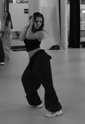 von „lass mal Wochenende auf die reggaeton Party“ zu „lass mal Wochenende auf den reggaeton Workshop“ 🤭 dc me!