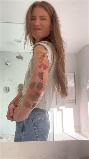 684K views · 9.2K reactions | This has been a PROCESS. ‍ Thanks for all the tips! So far rubbing alcohol wipes are the only thing that’s working on these temp tats. I’m impressed at their staying power honestly  Consider yourself warned! #tattooart #sleevetattoo #tattoosleeve #momsofinstagram #momsofig #momsofinsta #temporarytattoo | Lindsey Gurk | Facebook