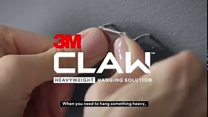 Hang heavy decor up to 45 pounds with the 3M CLAW™ Heavyweight Hanging solution. | 3M
