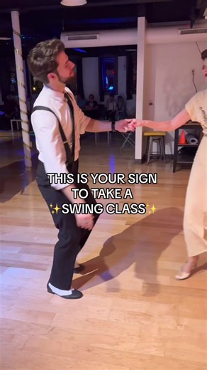 Taking my vintage style to the dance floor for a 1940s Swing Night! 💃🏼 Highly recommend!✨I actually grew up dancing but never danced with partners before. As an Old Hollywood film lover its so fun not only create looks that embody those films of a bygone era but to also preserve the moves as dance was so big in films back in thr day! So learning the dance moves too really feels like something for me here 🤩 #1940s #vintage #dance #swing #oldhollywood #styleinspo