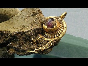 9 Mysterious Artifacts Recently Discovered!