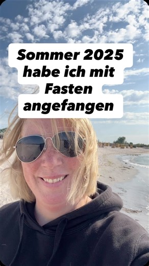 Heike | Weniger Appetit – mehr Energie on Instagram: "😳 …dass es mit der Abnahme nicht so schnell geklappt hat, wie ich es mir gewünscht hätte. 😳 …dass ich mir an zähen Tagen immer wieder sagen muss, glaub an den Prozess. Auch wenn es sich gerade leicht ist. 😳 …dass Rückschritte und Gewichtsschwankungen dazugehören. Mein Körper reagiert nicht linear und das ist normal. 😳 …dass ich meine Ernährung an den Aufbautagen anpassen musste. Fasten allein regelt nicht alles. 😳 …dass ich Fasten für mi