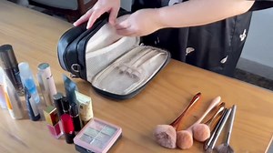 Makeup Bag for Women, Wide-open Makeup Organizer with Makeup Brush Holder, Waterproof Cosmetic Bag with Compartment, Portable Travel-Size Toiletry Bag for Traveling, Large Make Up Bag (Black)