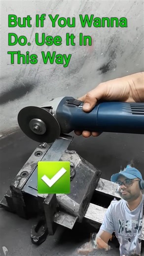 How to hold an angle grinder #diy #plumbingtime #carpentry #experiment