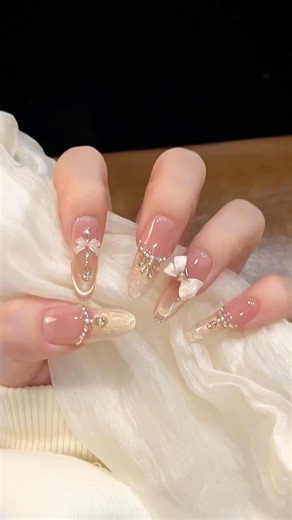 rosette bow cateye nails design inspo 🎀🤍 #nails #nailinspo #nailart