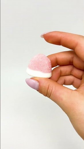 Trolli Strawberry Kiss (Germany)