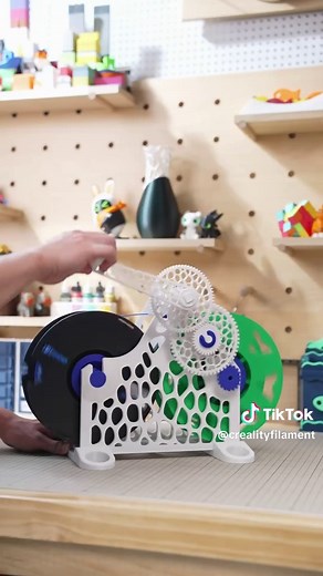 Your printer wasn't the problem!! How many failed prints were actually caused by the spool? Have you ever experienced this? 👇#Creality #crealityfilament #3dprinting #3dprinter #filament3dprinting
