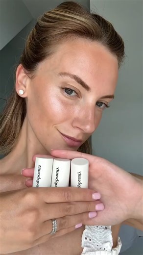"Catch me getting the healthiest looking glow this summer with goop beauty's new glow skin highlighter sticks!"- @girlwiththeslickback__ https://goop.visitlink.me/hQbVl_ | goop