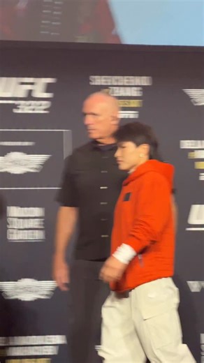 16K views · 640 reactions |  J-2 AVANT LA CARTE DE L’ANNÉE !!  C’est l’un des plus grands combats de l’histoire du MMA féminin ! L’ancienne championne des -52kg, Weili Zhang, va tenter d’écrire l’histoire en faisant tomber Valentina Shevchenko, la championne des -57kg  L’UFC 322, c’est dans la nuit de samedi à dimanche à partir de 1h du matin sur RMC Sport 1 | RMC Sport Combat | Facebook