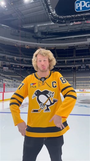 Gravy Train on Instagram: "new water boy for the @penguins"