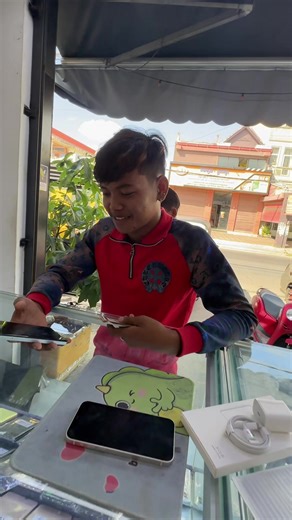 iPhone Accessories and Apps for Enhanced Experience