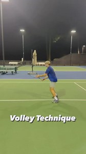 The backhand volley technique breakdown #tennishaus #tennis#tenis#tennishaus#volley | Tennis.Haus