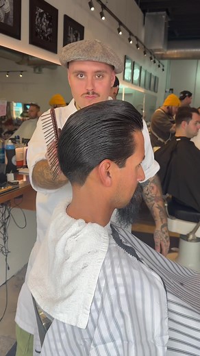 An incredible Rock’n’Roll transformation alert! 🚨 . This gentleman was on a quest for a traditional barber who could master the art of the classic pompadour! His search led him to my page, and it was love at first sight with my classic approach to styling. I believe it was nothing short of destiny that brought us together. . Crafting a new style for him was not only a pleasure but also an honor – a true testament to the trust he placed in me. 🙏 To sculpt this iconic pompadour, I reached for my
