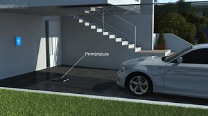 BMW i8 showcases inductive wireless battery charging