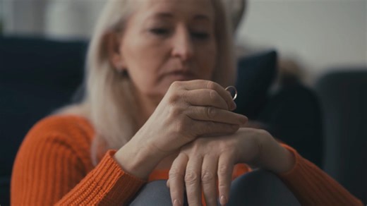 'Gray divorce' surge: Experts reveal why older Americans are splitting