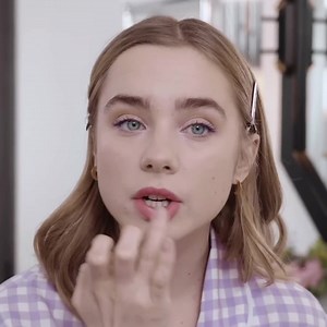 Clara Galle Makeup Tutorial and Beauty Routine Insights