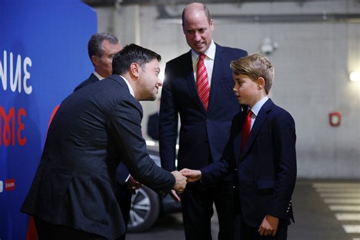 'Shy' Prince George's 'Confident' Handshake Proves He's Becoming More Like Prince William and Princess Diana— Body Language Expert