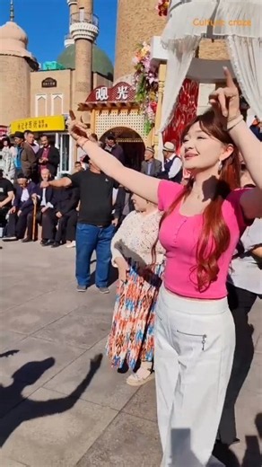 China's Most Beautiful Dance 😍 Xinjiang Culture | Culture Craze #shorts