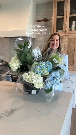 Cowboy Boot Floral Arrangement DIY Ideas