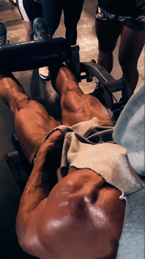 Andy Elliott on Instagram: "If you had legs like this you’ll be wearing short shorts too.. • • • #gym #gymmotivation #fitness #fit #fitnessmotivation #legday #muscle #ripped #motivation #workout"
