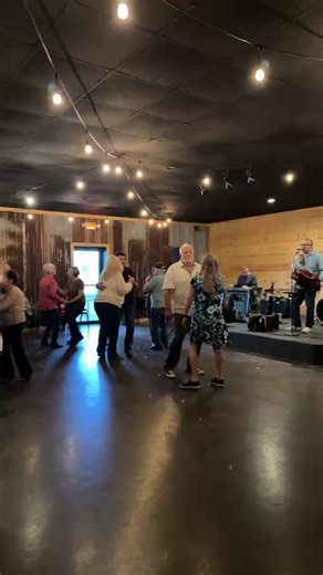 Cajun Country Dance Hall on Reels