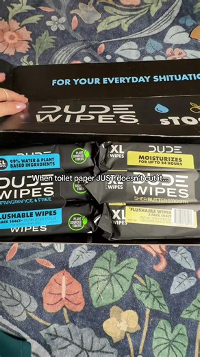 Clean better, fresh longer — ditch the tear-offs and upgrade your wipe game. 💦 @dudewipes #dudewipes #wipes #stoolkit #cleanbum #mensbathroom