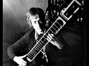 HOLE IN MY SHOE by Traffic (live in Sweden 1967- rarely performed live track with slideshow video)