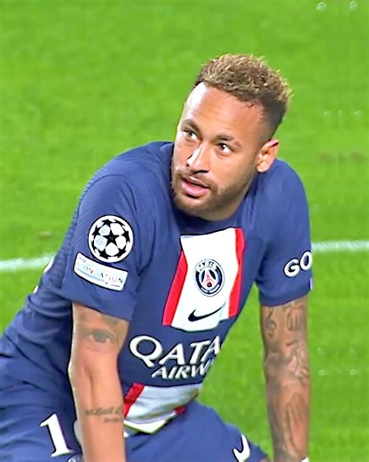 Neymar Crossbar Challenge during Match! 😱