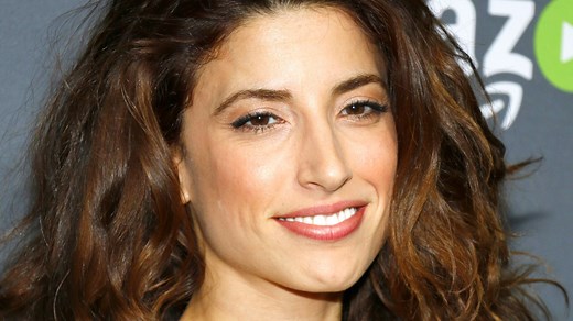 Why Yvette From The Big Bang Theory Looks So Familiar