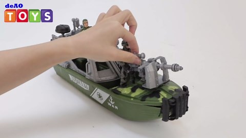 deAO Military Vehicles Toy Set: Combat Boat, Helicopter, Tank Toy with 5 Army Men Figures, Accessories - Great Army Toys for 3-5 Boys Kids