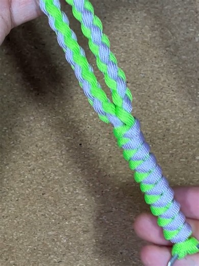 How to Make a Paracord Knot Neckklace #shorts #마크라메 #매듭 #handmade #tutorial #튜토리얼 #rope #취미생활#DIYKeychain #ParacordArt #Knotting #CraftTok #HandmadeGift #OutdoorGear #knot #diy #DIY #tutorial #파라코드 #매듭법 #취미생활