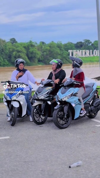 CINTER (@daneenairaaa)’s videos with Kita DiTakdirkan Berpisah_Screen - SekilasJiwang