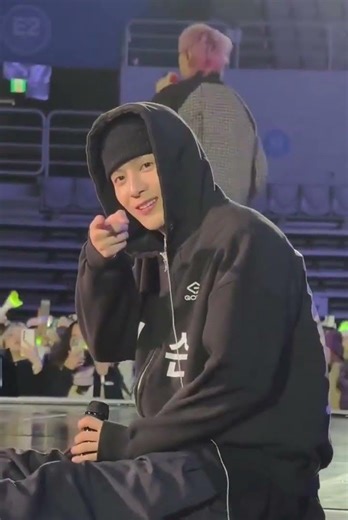 Jackson Wang's Long-Time Fans Suddenly Realized Their Connection! JacksonWang JacksonWangF