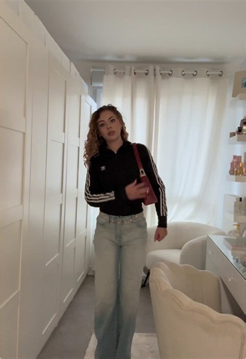 Look années 2000 : Comment s'habiller pour un événement ?