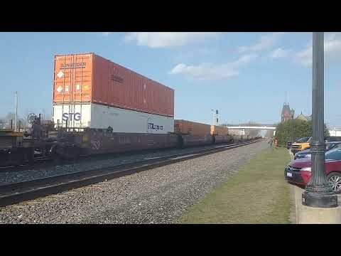 CSX Intermodal Train at track speed Berea, OH